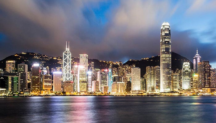 Hong-Kong-skyline-at-night