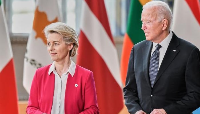 EC President Ursula von der Leyen (left) and US President Joe Biden